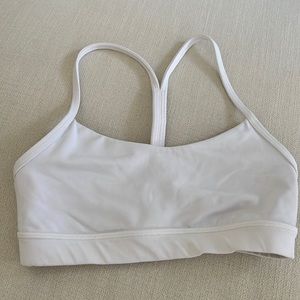Lululemon Flow Y Nulu Bra Light Support, A–C Cups